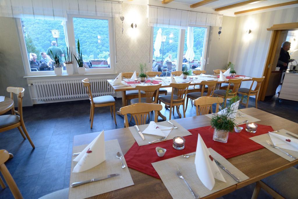 Hotel-Restaurant-Weingut Kapellenhof Klotten Dış mekan fotoğraf