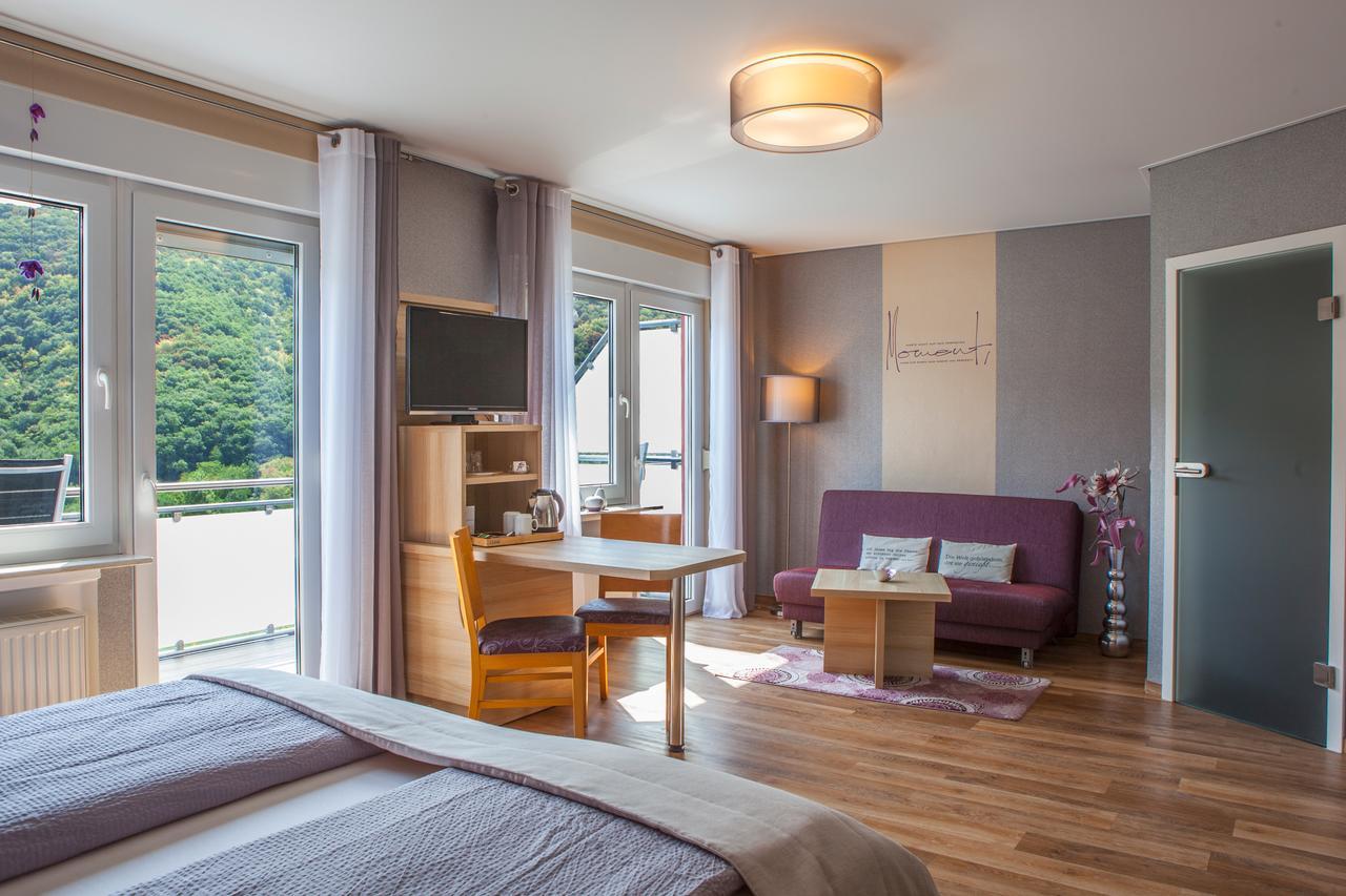 Hotel-Restaurant-Weingut Kapellenhof Klotten Dış mekan fotoğraf
